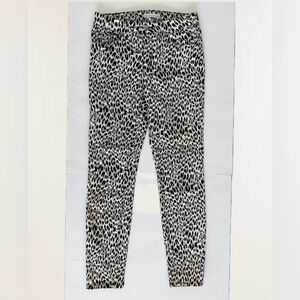 Tinseltown Women’s Pants Leopard Animal Print Size 27 Pre Owned Great Condition